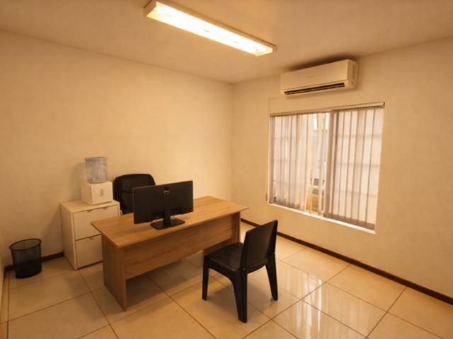2 Bedroom Flat in Westdene