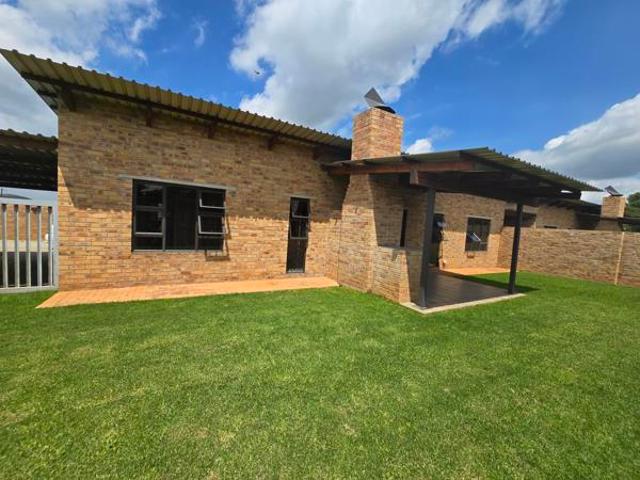 2 Bedroom Flat in Wilkoppies