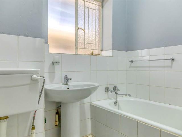 2 Bedroom Flat in Witpoortjie
