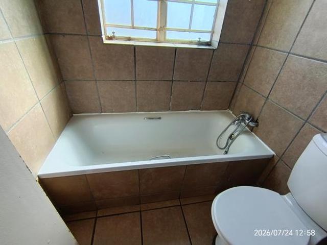 2 Bedroom Flat in Allen Grove