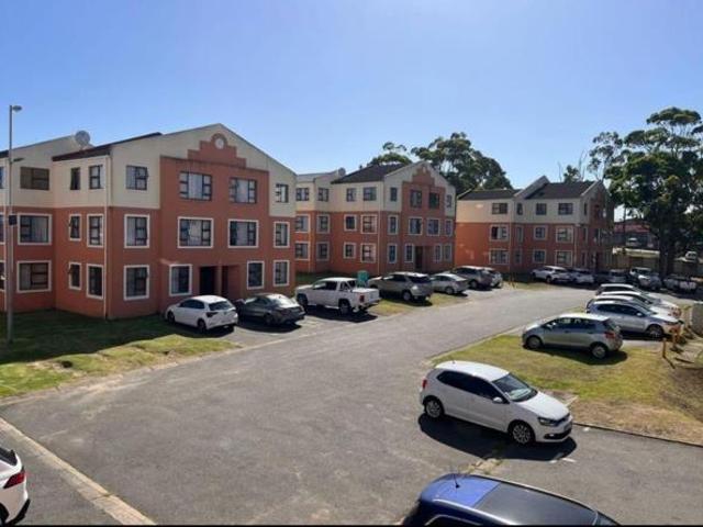 2 Bedroom Flat in Amalinda