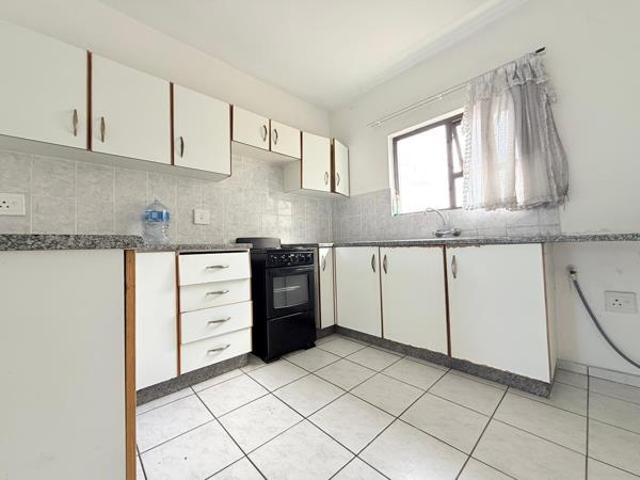 2 Bedroom Flat in Arboretum