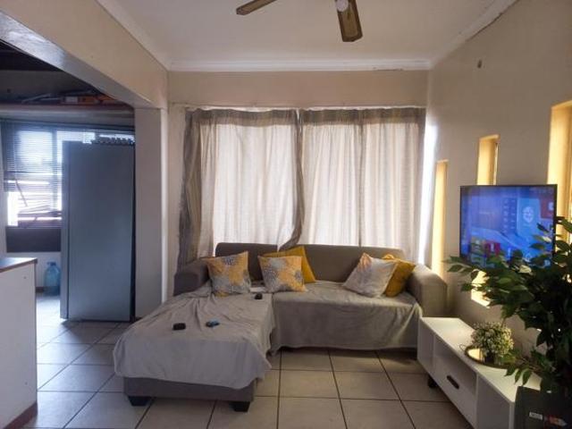 2 Bedroom Flat in Bela Warmbaths