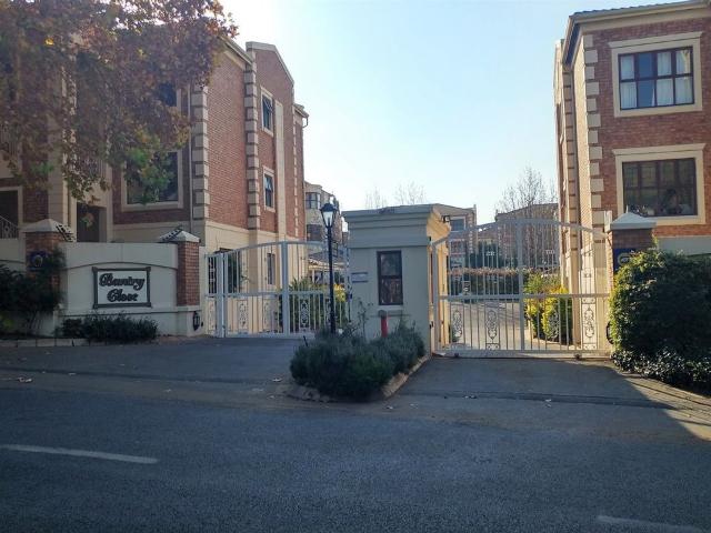 2 Bedroom Flat in Bryanston