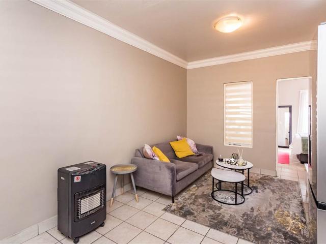 2 Bedroom Flat in Buccleuch