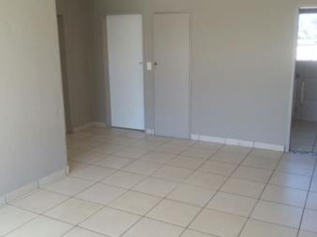 2 Bedroom Flat in Cason