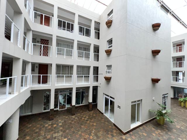 2 Bedroom Flat in Central Jeffreys Bay