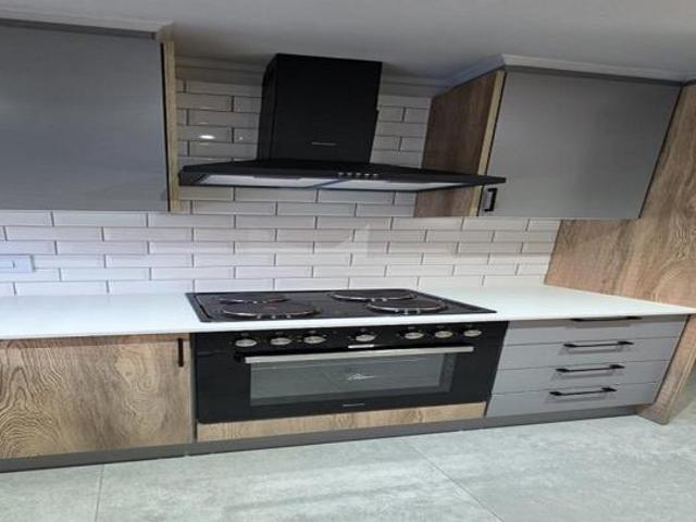 2 Bedroom Flat in Crawford