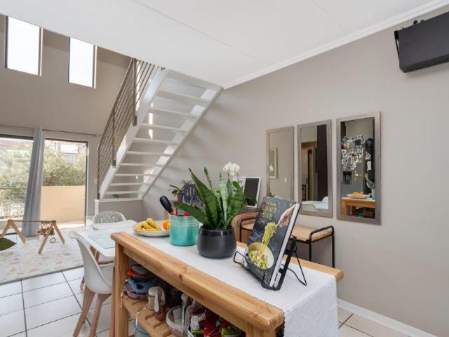 2 Bedroom Flat in Douglasdale