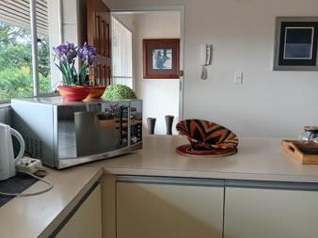 2 Bedroom Flat in Eastwood