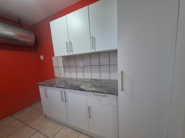 2 Bedroom Flat in Elarduspark