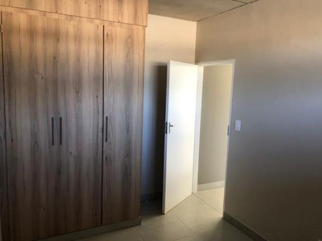 2 Bedroom Flat in Erasmuskloof