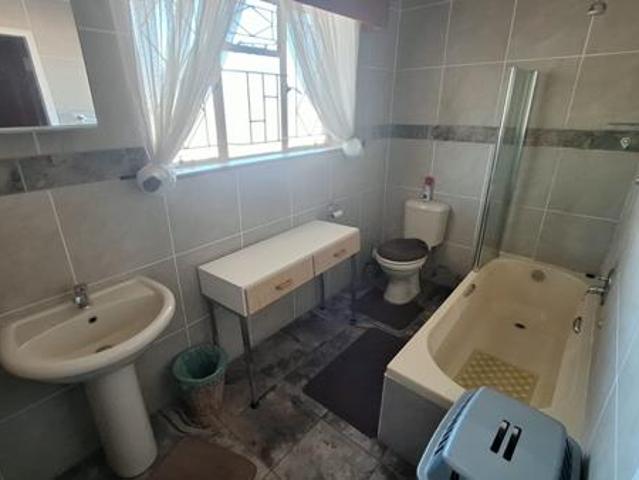 2 Bedroom Flat in Evander