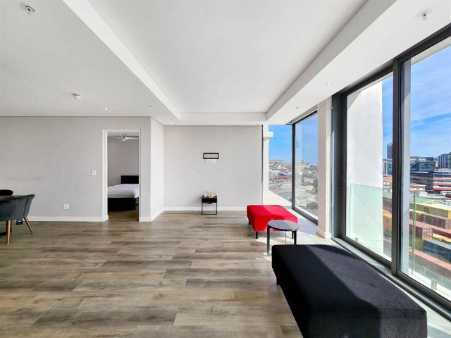 2 Bedroom Flat in Foreshore
