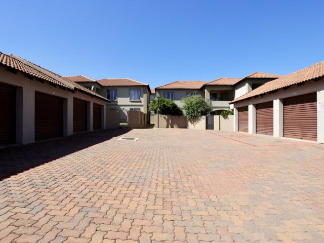 2 Bedroom Flat in Florida Glen