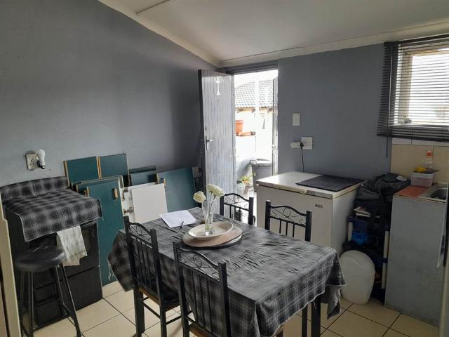 2 Bedroom Flat in Flamingo Heights
