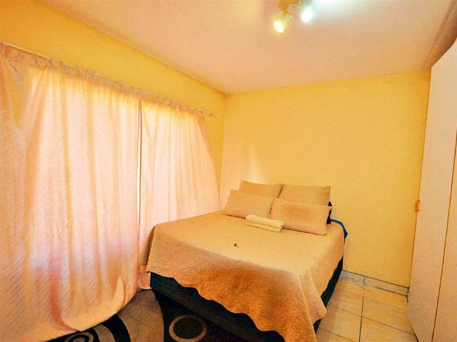 2 Bedroom Flat in Greenhills