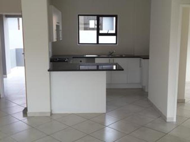 2 Bedroom Flat in Helderkruin
