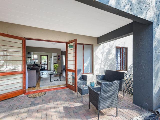 2 Bedroom Flat in Jukskei Park