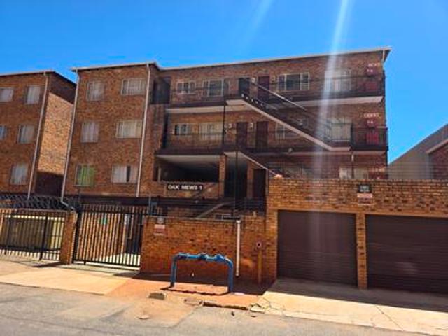 2 bedroom flat in kempton park