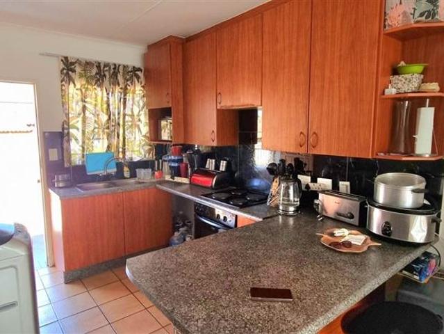 2 Bedroom Flat in Kenmare