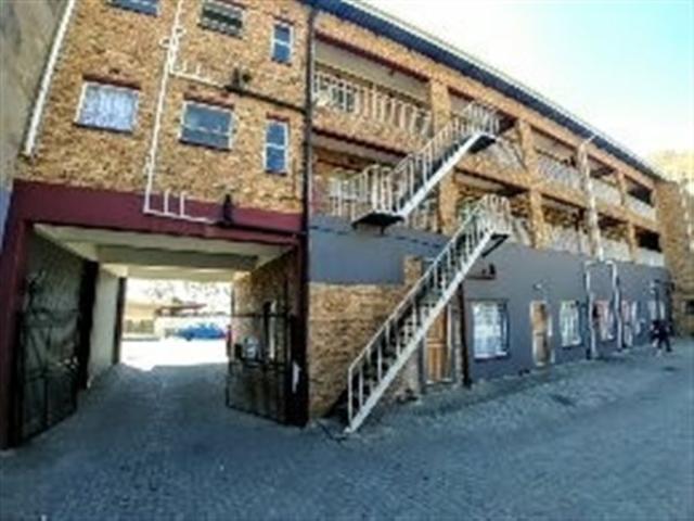 2 Bedroom Flat in Krugersdorp Central