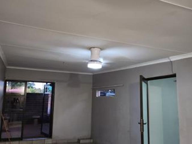 2 Bedroom Flat in Kuruman