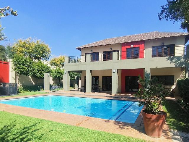 2 Bedroom Flat in Lonehill