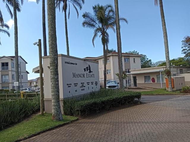 2 Bedroom Flat in Manor Estates
