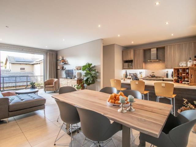 2 Bedroom Flat in Menlo Park