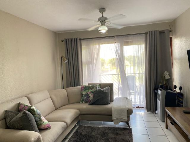 2 Bedroom Flat in Meer En See
