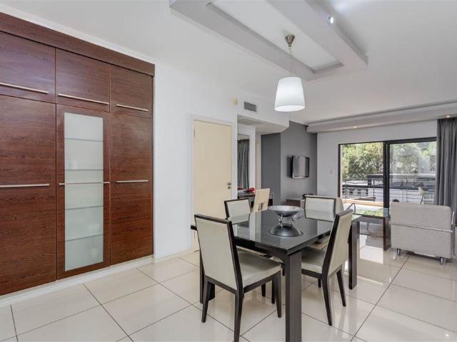 2 Bedroom Flat in Morningside