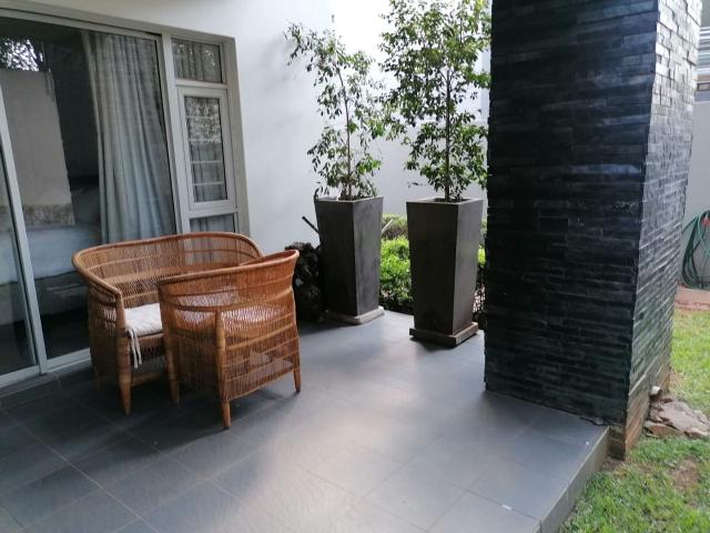 2 Bedroom Flat in Morningside