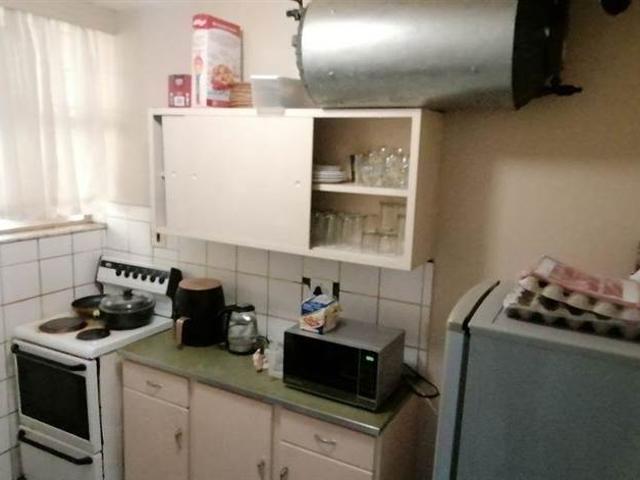 2 Bedroom Flat in Muckleneuk