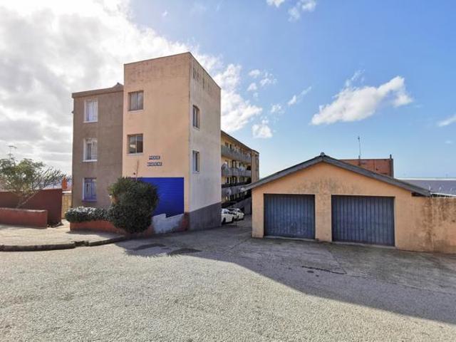 2 Bedroom Flat in North End