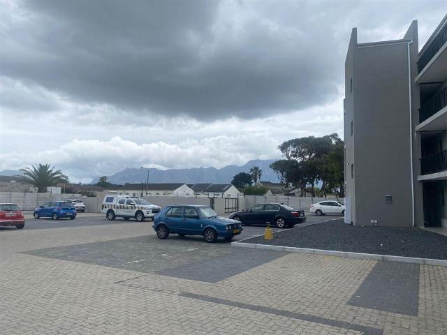 2 Bedroom Flat in Ottery