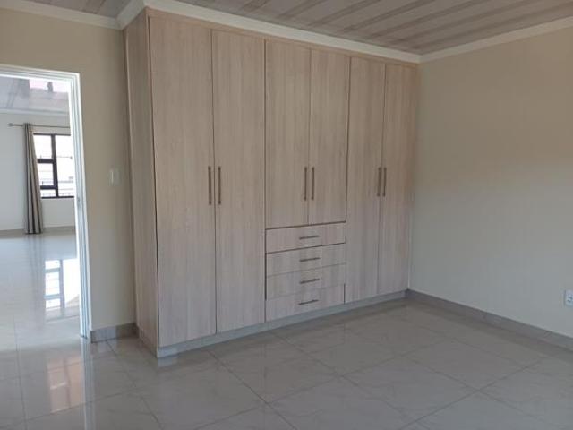 2 Bedroom Flat in Park Rynie