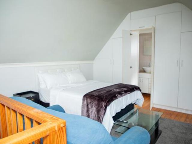 2 Bedroom Flat in Parklands