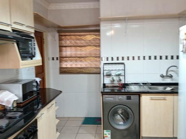 2 Bedroom Flat in Pioneer Park