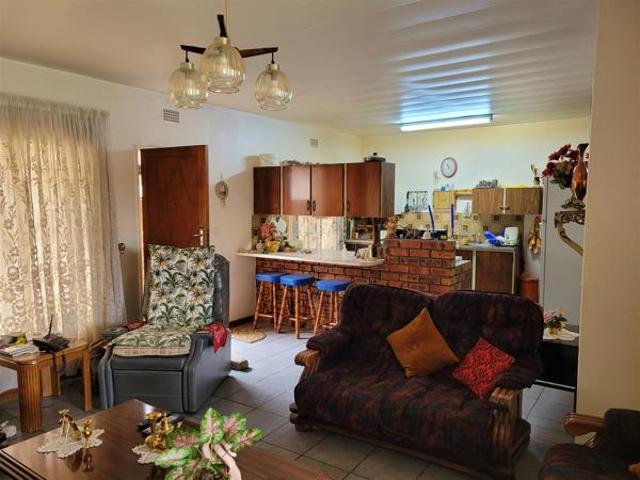2 Bedroom Flat in Piet Retief