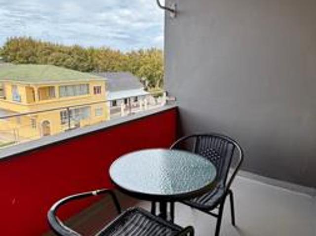 2 Bedroom Flat in Port Elizabeth Central
