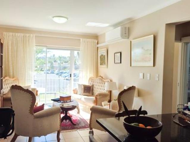 2 Bedroom Flat in Protea Heights