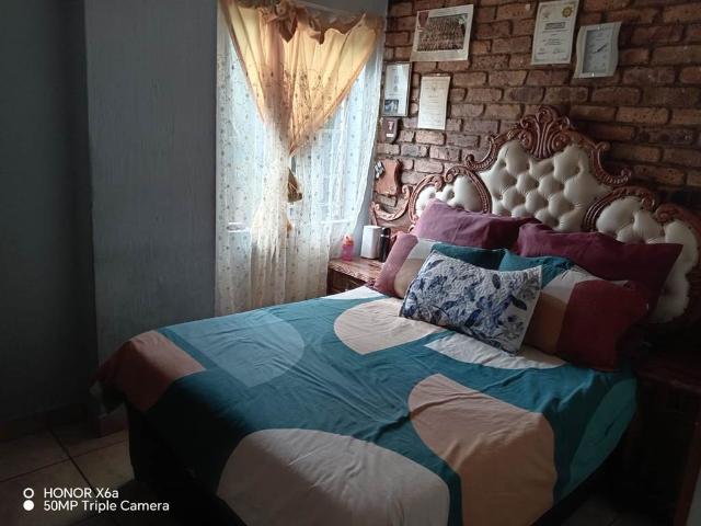2 Bedroom Flat in Pretoria West