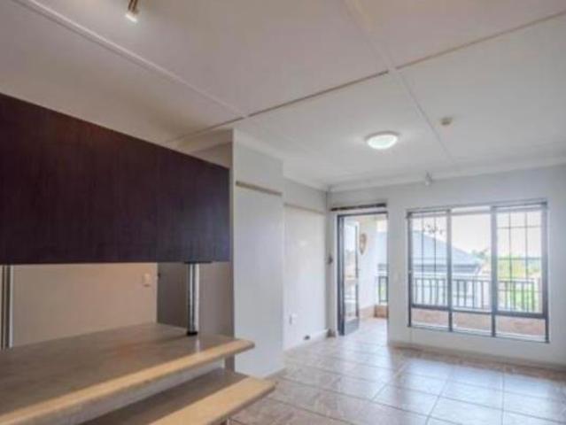 2 Bedroom Flat in Rietvalleirand