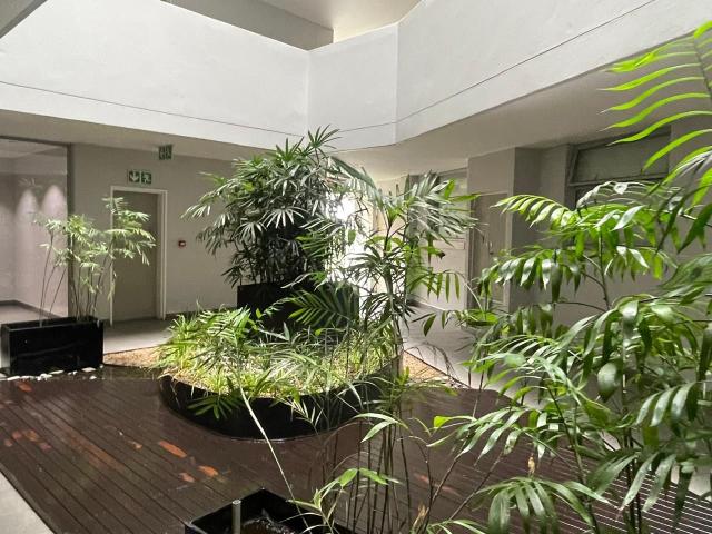 2 Bedroom Flat in Rosebank