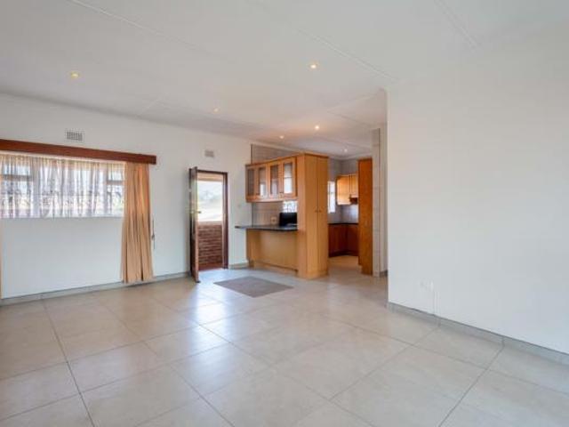 2 Bedroom Flat in Scottburgh Central