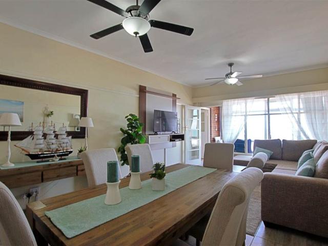 2 Bedroom Flat in Scottburgh Central