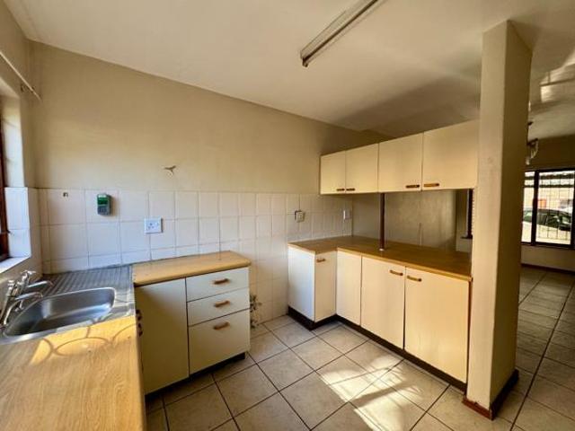 2 Bedroom Flat in Scottsville