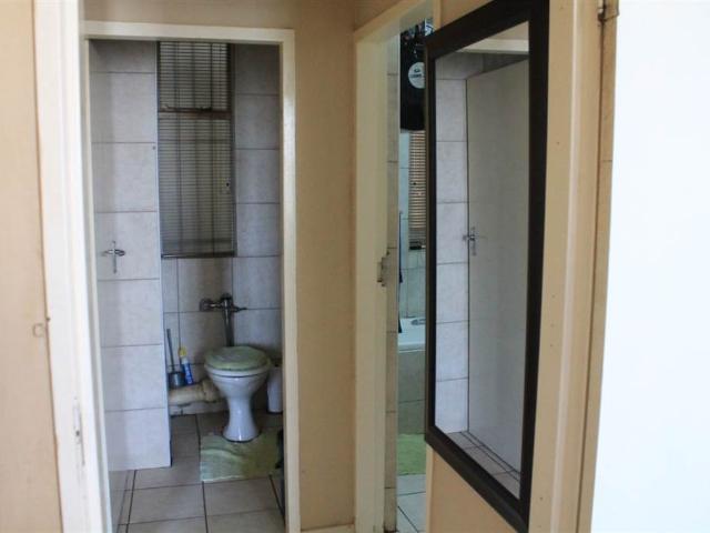 2 Bedroom Flat in Sophiatown