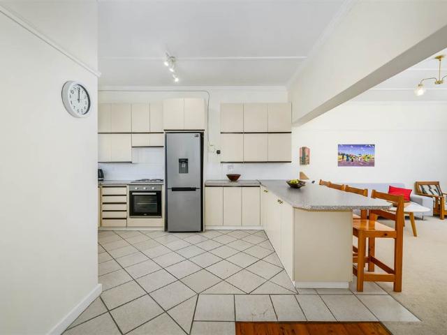 2 Bedroom Flat in Summerstrand
